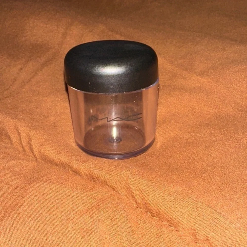 MAC Empty Clear Cosmetic Jar 7.5 gram with Black Lid
